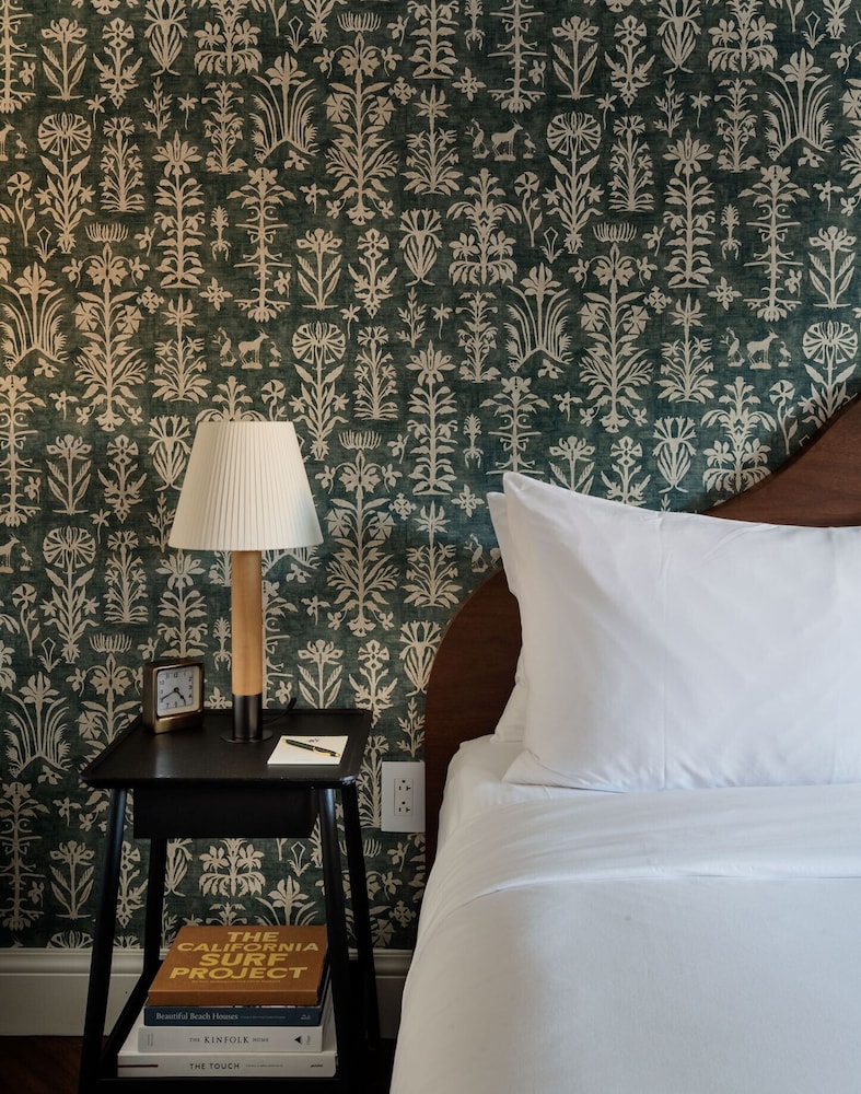 The Pinch Hotel - photo 15