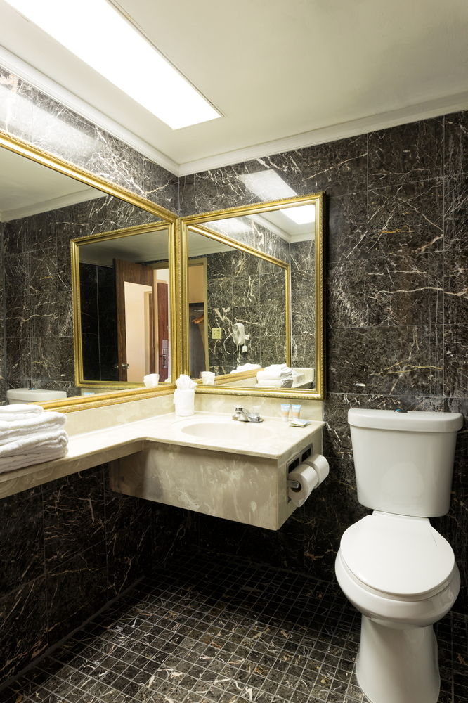 I Drive Grand Resort & Suites - photo 13