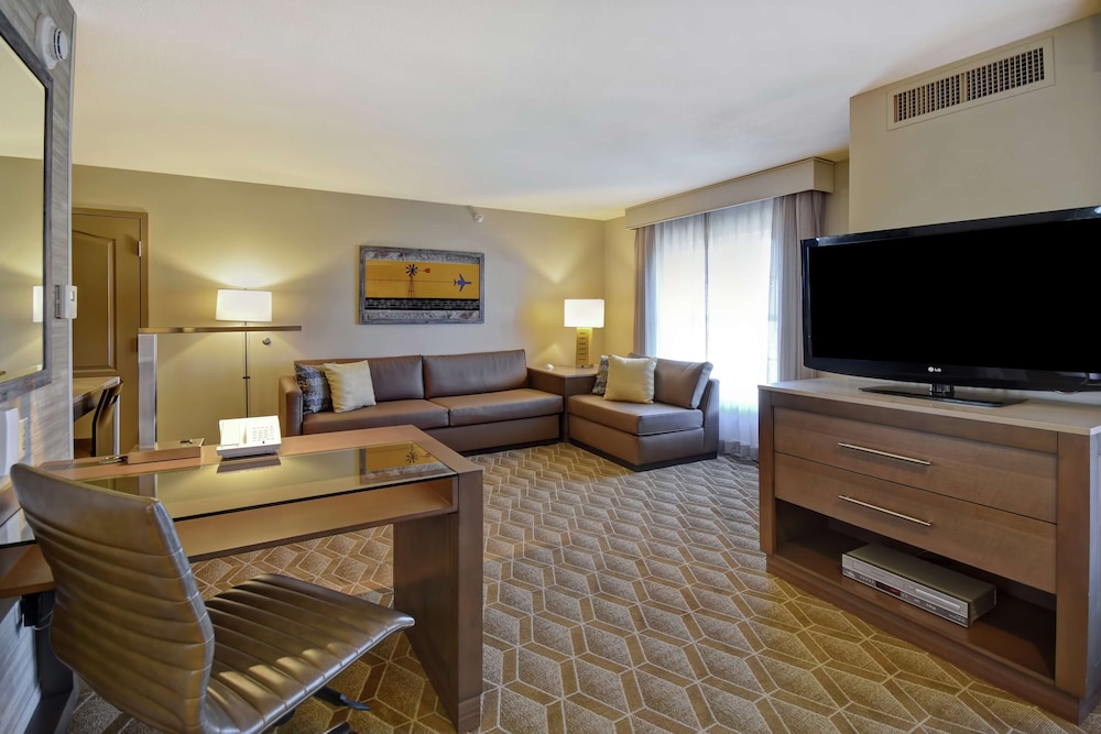 Homewood Suites by Hilton at The Waterfront - photo 22