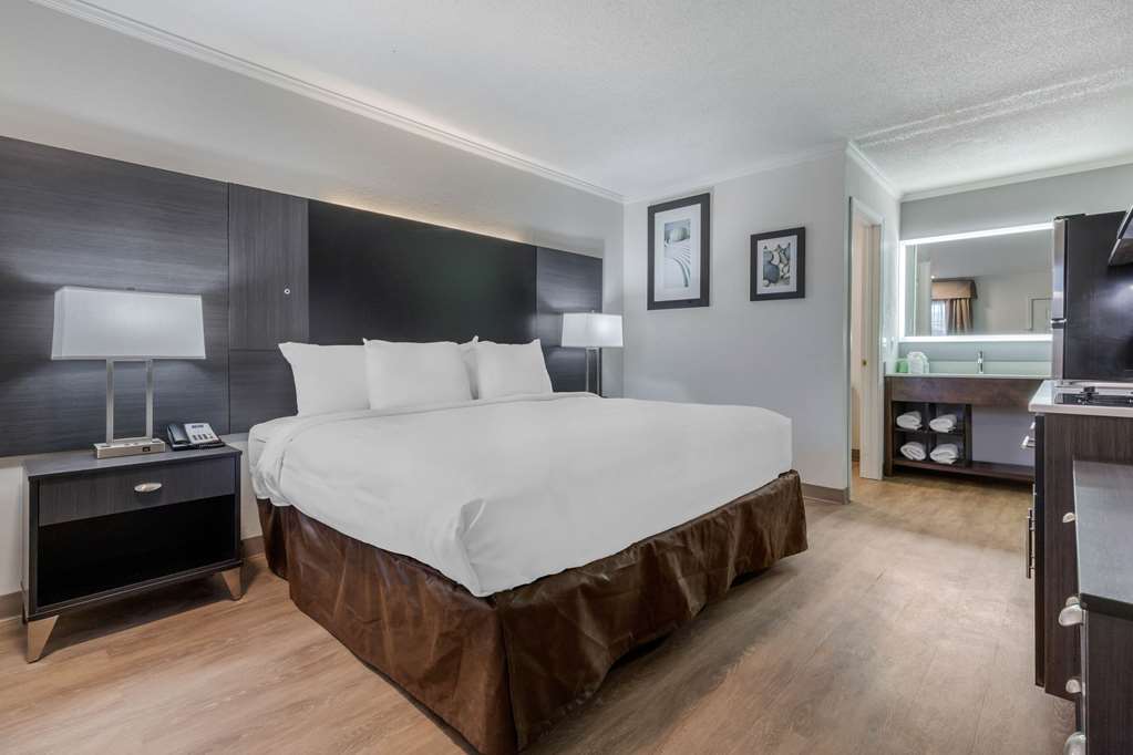 Suburban Extended Stay Hotel At The University in Conway, United States