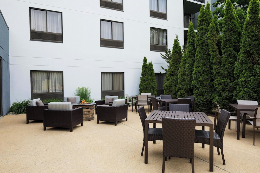 Courtyard by Marriott in Portsmouth - photo 25
