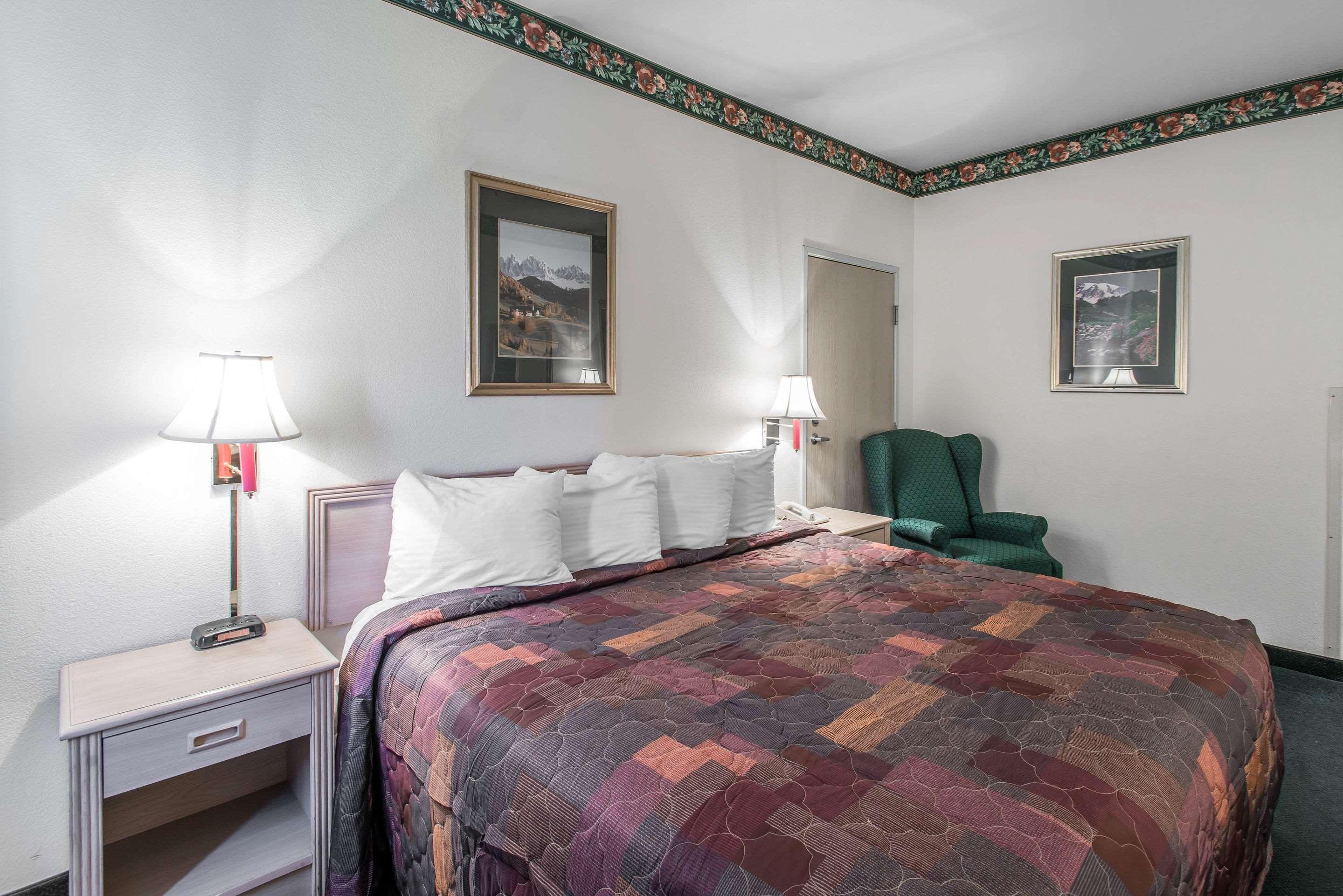 Baymont by Wyndham Loveland Fort Collins Area - photo 91