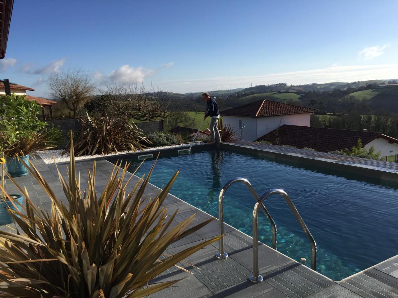 Ama Lur in Hasparren, France