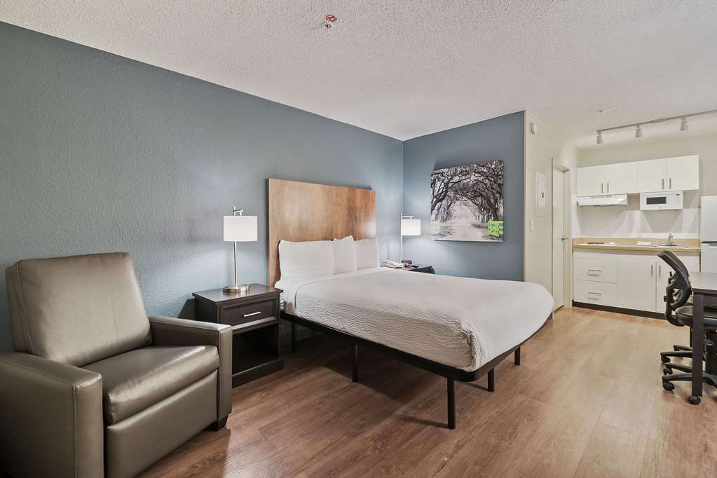 Extended Stay America Suites Miami Airport Blue Lagoon - photo 11