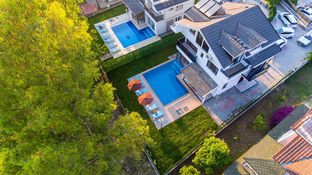 Lilly Villa 2 — 4-Star Luxury Hotel in Fethiye, Turkey