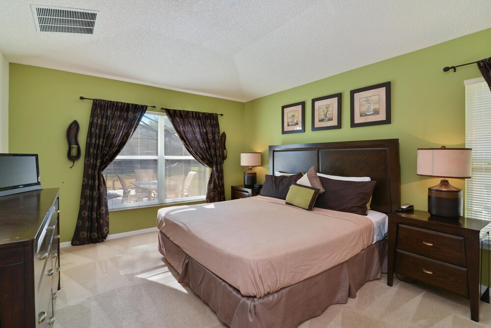 Shooting Star Family friendly 4 bed pool home on Emerald Island Resort close to Disney World - photo 7
