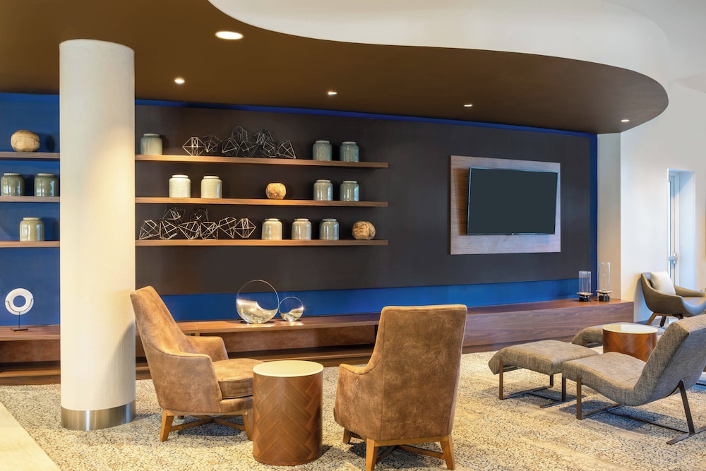 Courtyard by Marriott Fort Lauderdale Airport & Cruise Port - photo 4