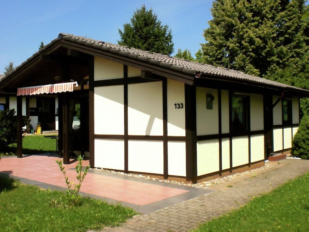 Detached Tidy Bungalow on Katzenbuckel Mountain — 4-Star Luxury Hotel in Waldbrunn, Germany