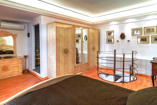 Traditional Vintage House Plaka Athens Center — 4-Star Luxury Hotel in Athens, Greece