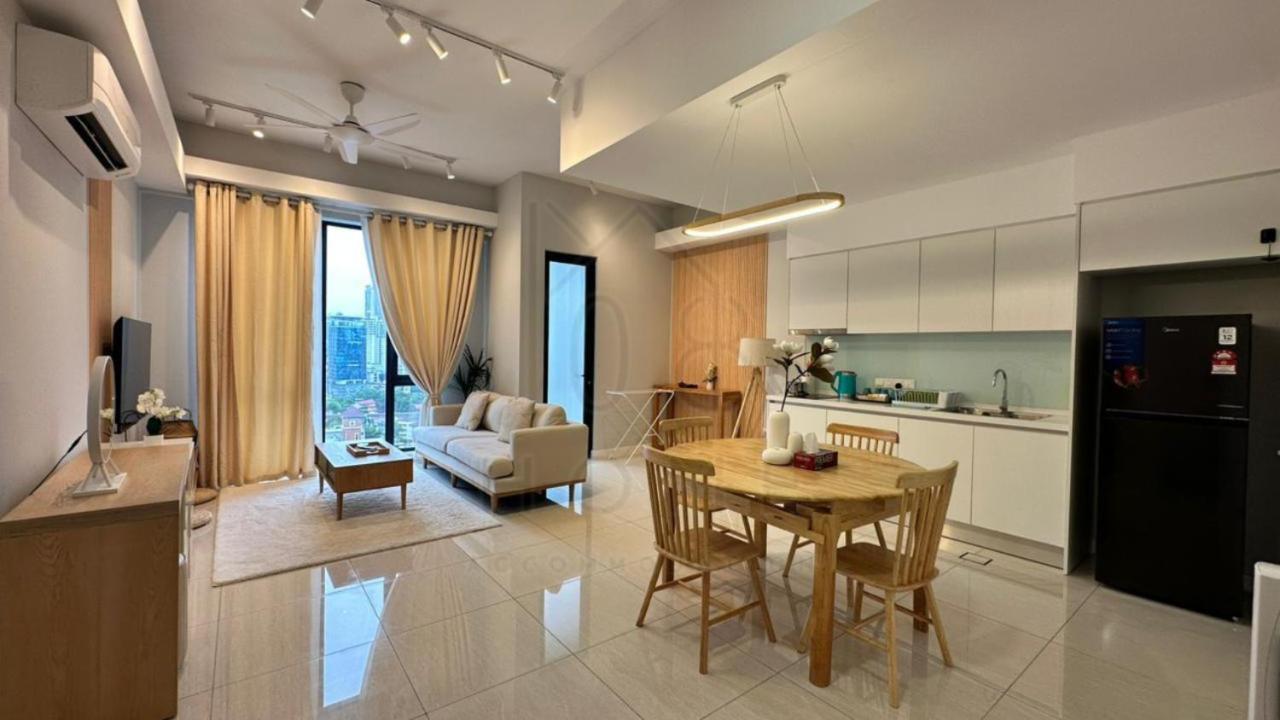 Sentral 108 Home Brickfields Bangsar Kuala Lumpur 2 5Pax — 4-Star Luxury Hotel in Kuala Lumpur, Malaysia