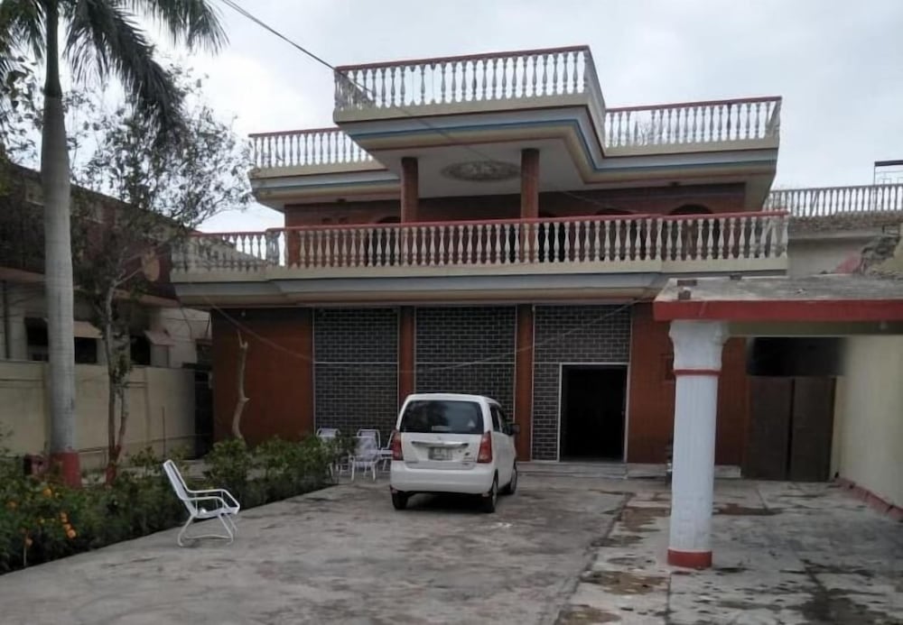 Hotel VIP Palace Lodge in Multan, Pakistan