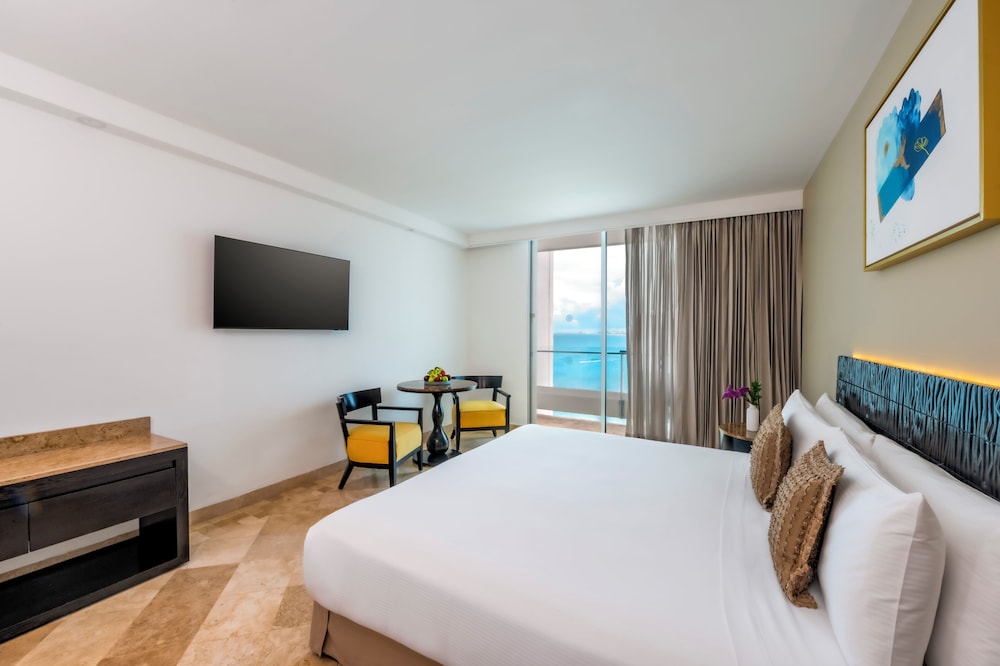 Krystal Grand Cancun All Inclusive