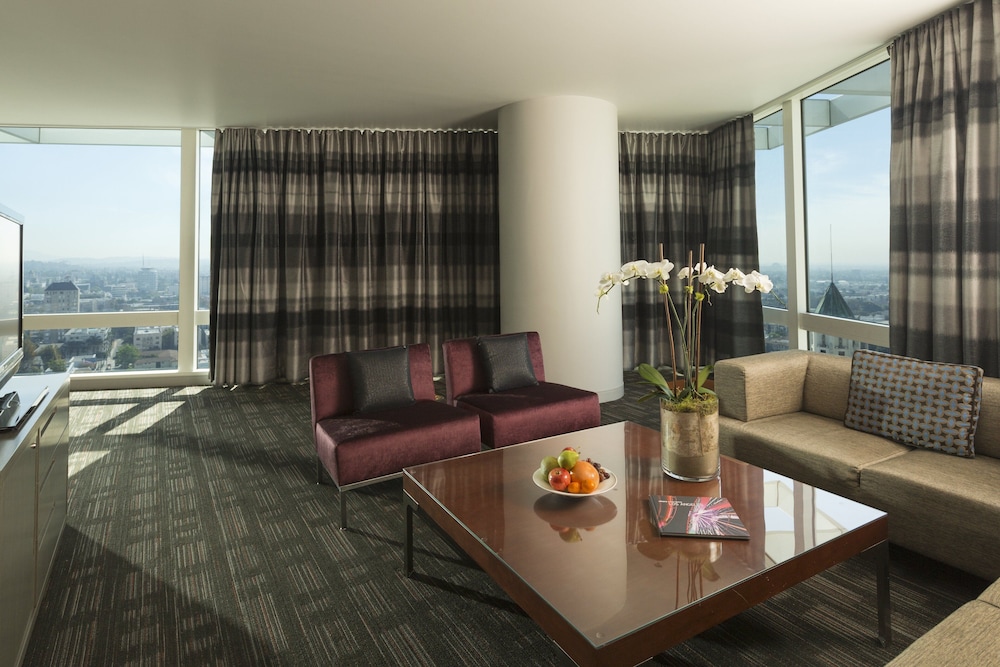 Loews Hollywood Hotel - photo 6