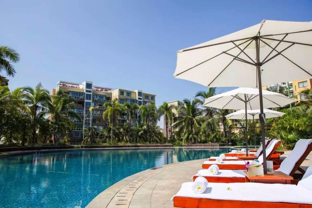Sanya Century Grand Hotel — 4-Star Luxury Hotel in Sanya, People's Republic of China