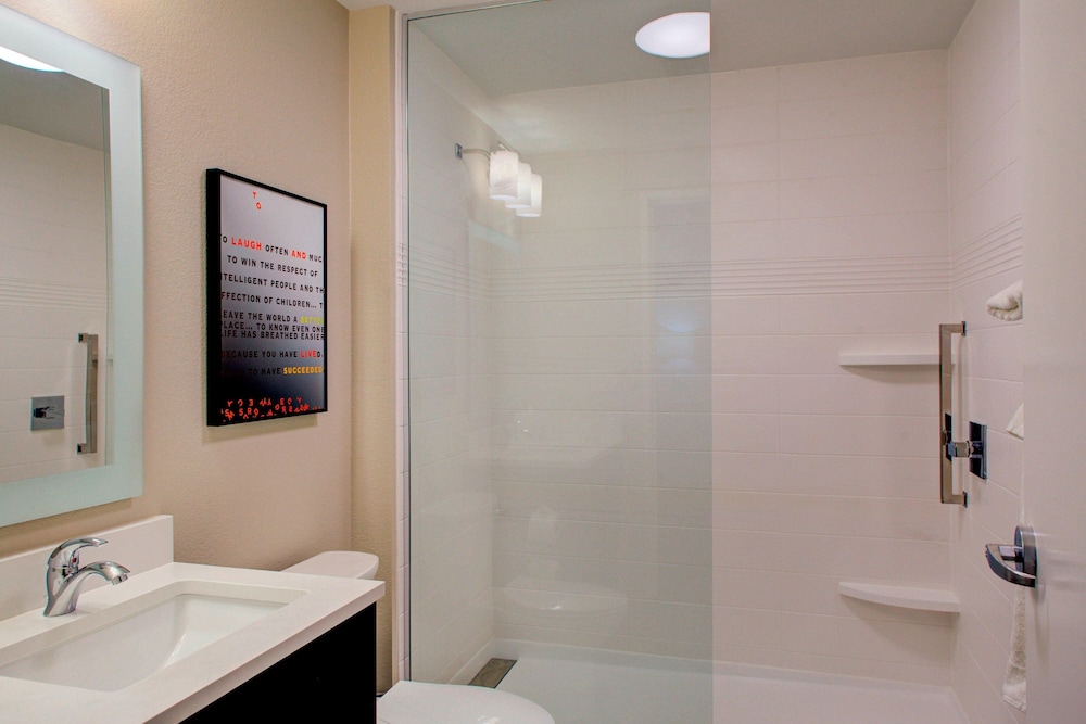 TownePlace Suites by Marriott Phoenix Chandler Fashion Center - photo 9