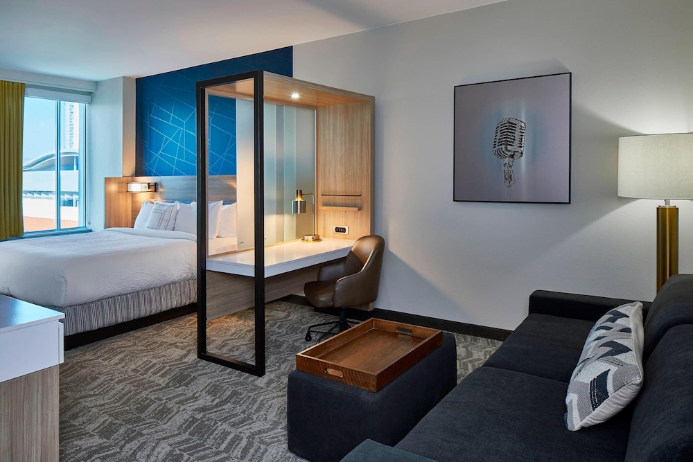 SpringHill Suites by Marriott Nashville Downtown Convention Center - photo 12
