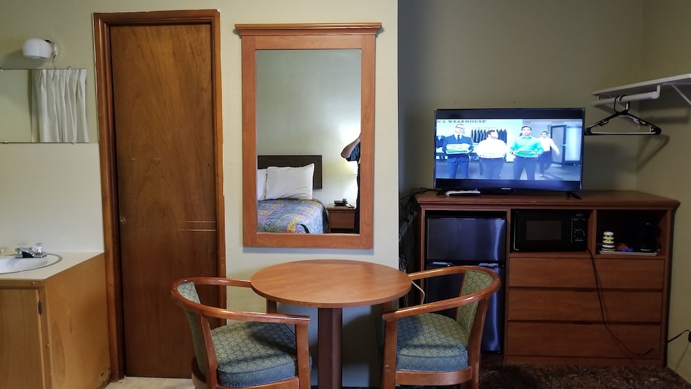 Quick Stop Motel - photo 8