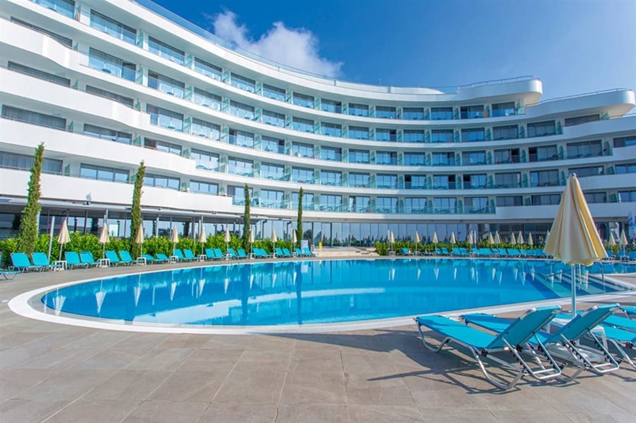 Hotel Astoria — hotel in Zlatni Pyasatsi