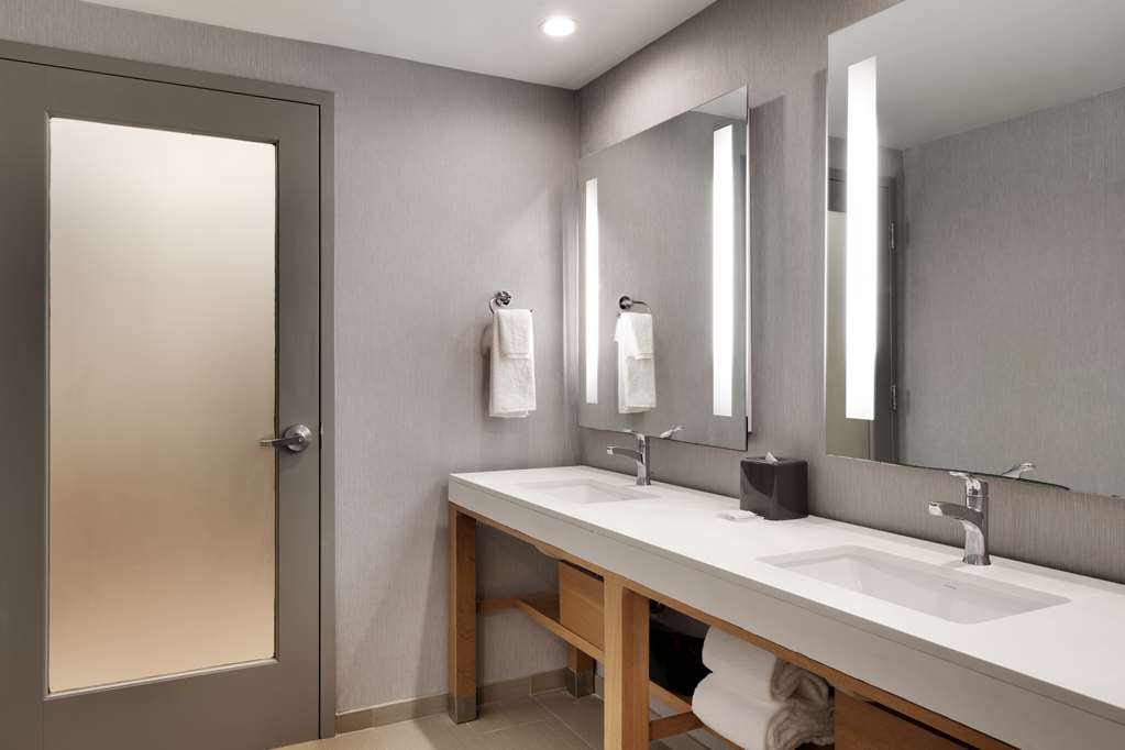 Hyatt Place at Anaheim Resort Convention Center - photo 16