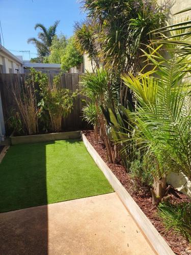 Self Contained Unit Close to the Beach — Cowes — photo 4