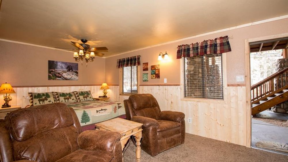 Upper Canyon Inn & Cabins - photo 112