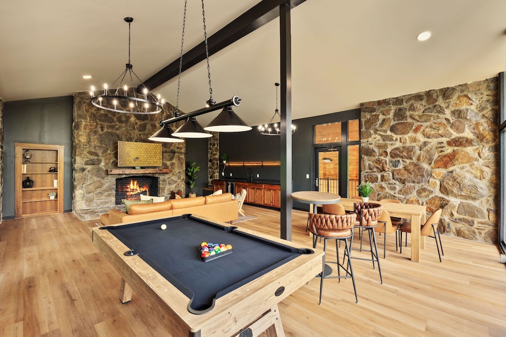 Tremont Lodge & Resort - photo 288