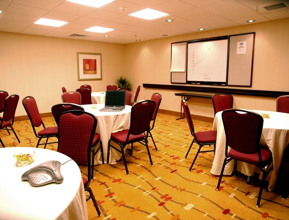 Hampton Inn & Suites Knoxville North I 75 - photo 69