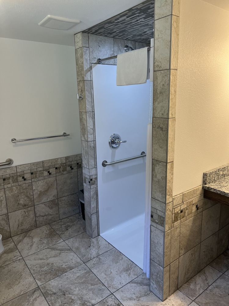 All Star Inn & Suites - photo 309