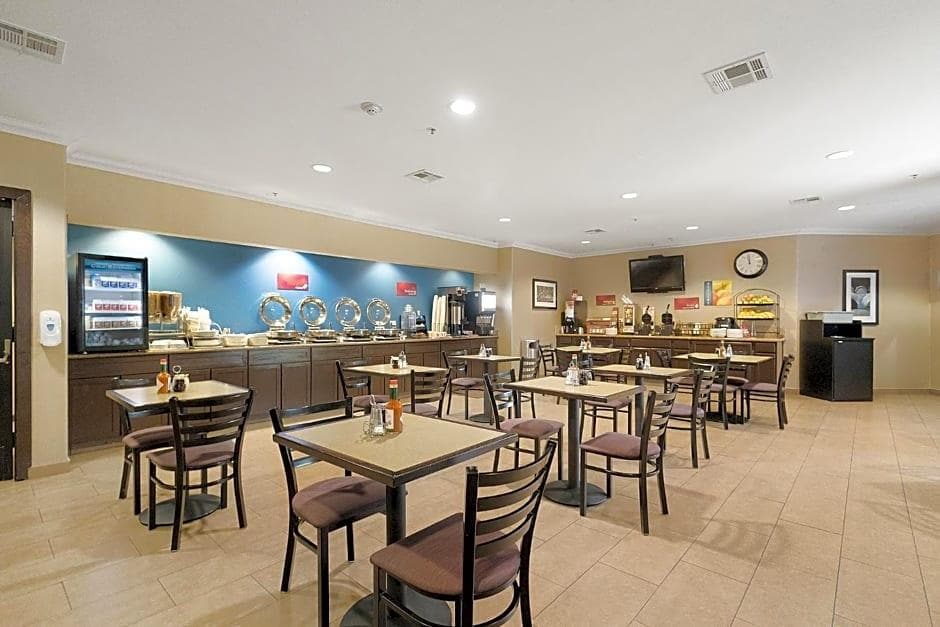 Americas Best Value Inn & Suites Wine Country Santa Rosa - photo 20