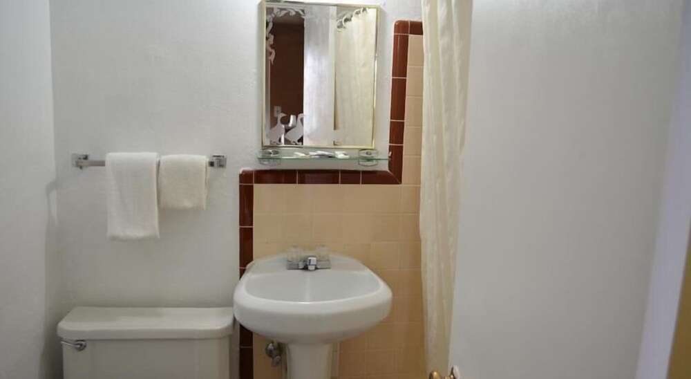 Classic Inn Motel - photo 18