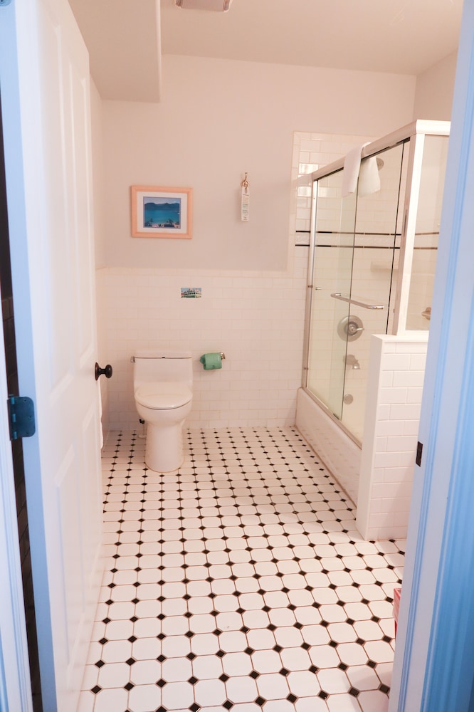 Chalfonte Hotel - photo 35