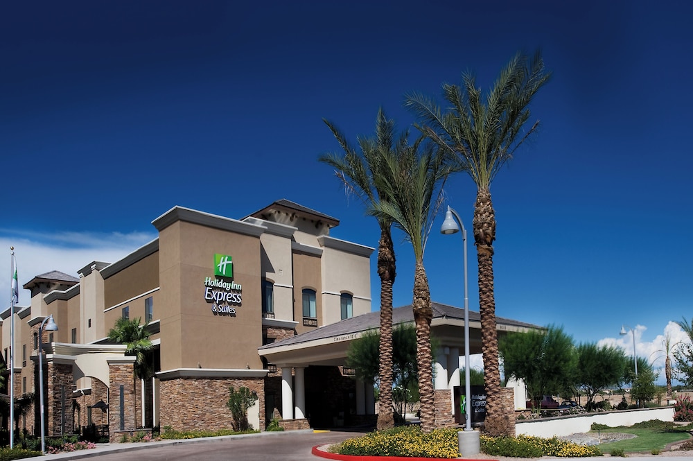 Holiday Inn Express & Suites Phoenix Glendale Sports Dist by IHG - photo 2