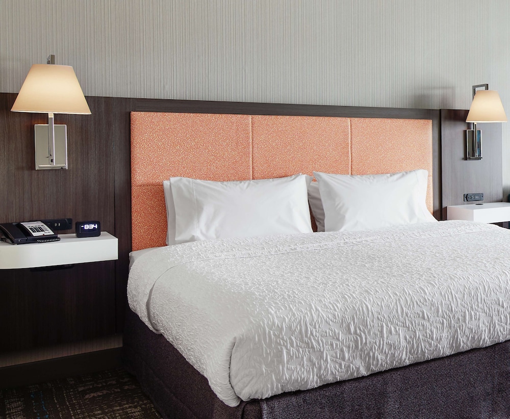 Hampton Inn & Suites Chicago Waukegan - photo 10
