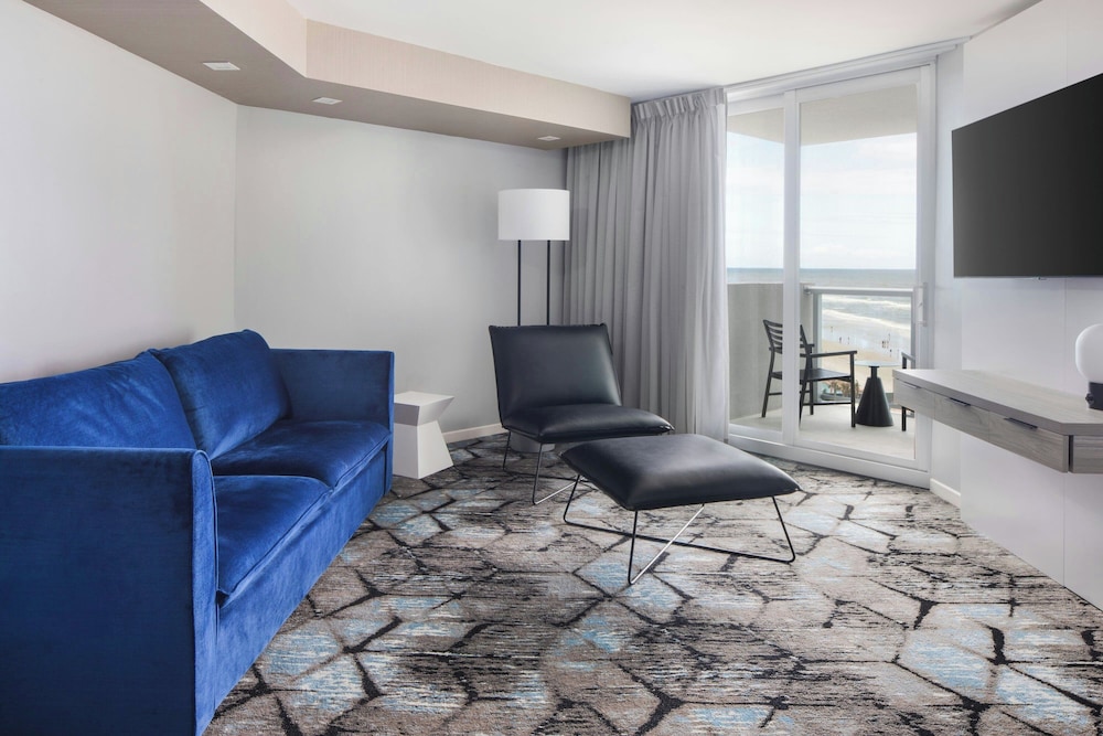Renaissance Daytona Beach Oceanfront Hotel - photo 6