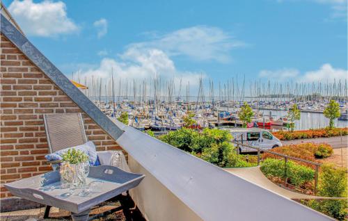 2 Bedroom Lovely Home In Bruinisse — 4-Star Luxury Hotel in Bruinisse, Netherlands