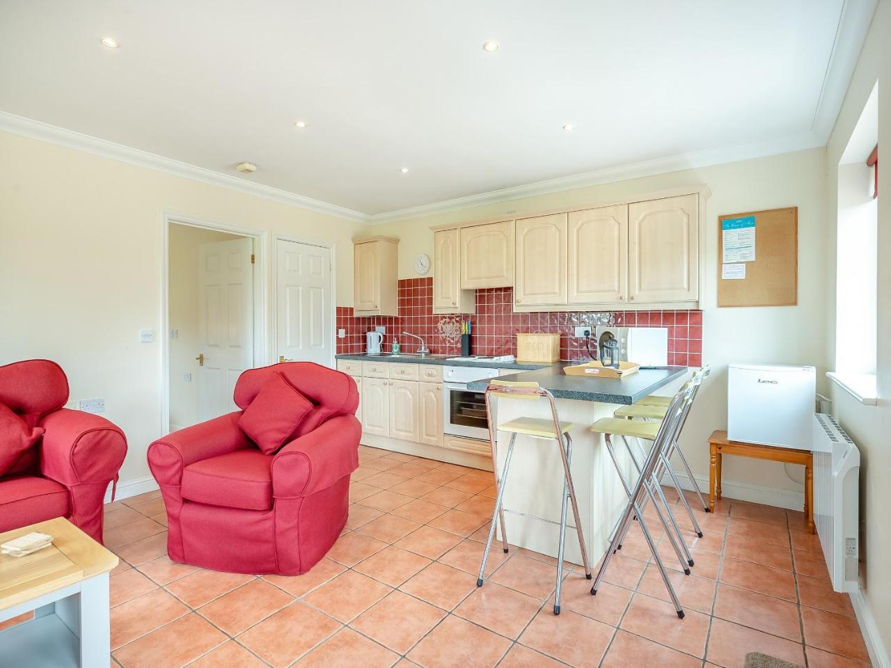 Dairy Cottage — Saint Osyth — photo 5