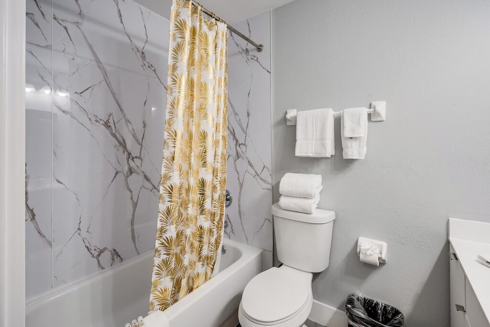South River Suites - photo 49