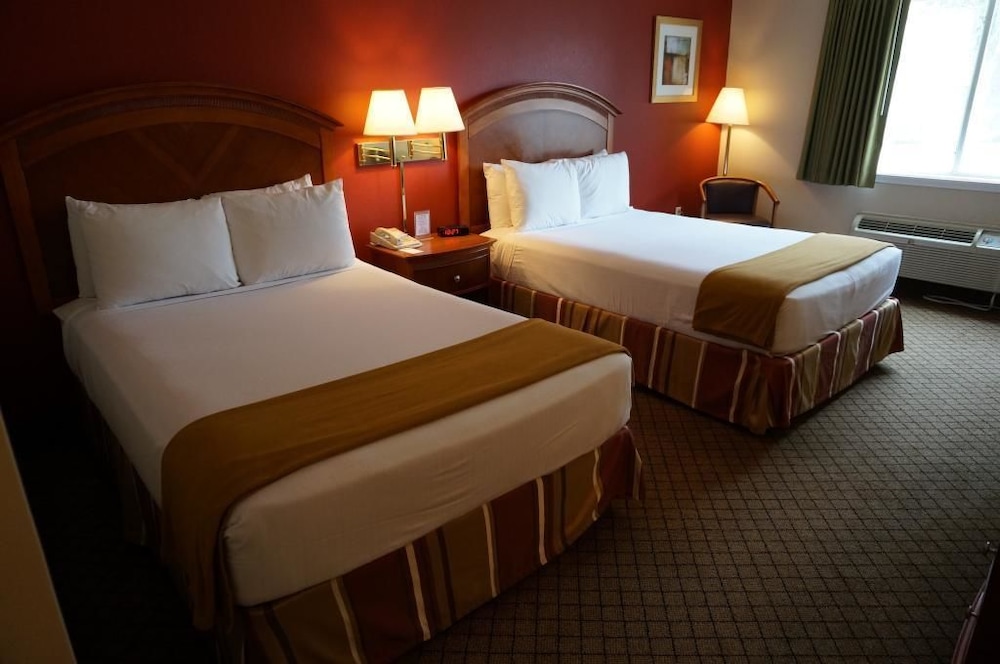 Riverside Hotel - photo 4