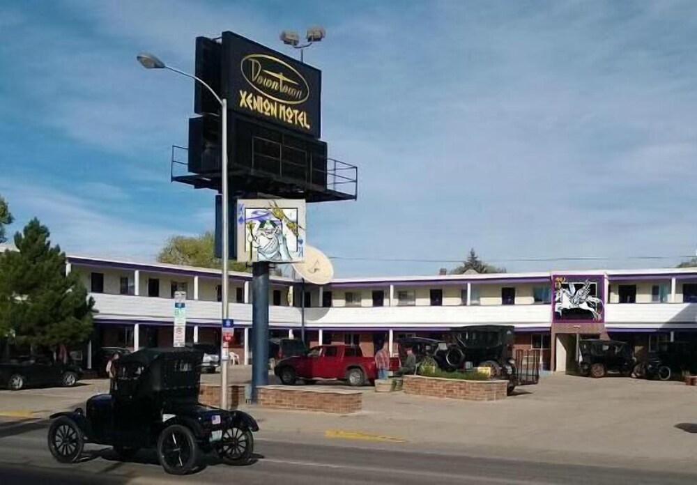 Downtown Xenion Motel - photo 32
