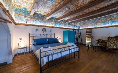 Glika Appartamento Napoletano — 4-Star Luxury Hotel in Naples, Italy