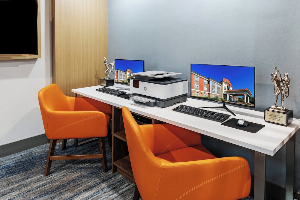 Holiday Inn Express and Suites Henderson by IHG - photo 43