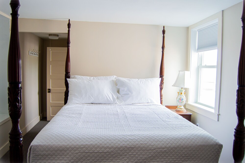 The Historic General Stanton Inn - photo 13