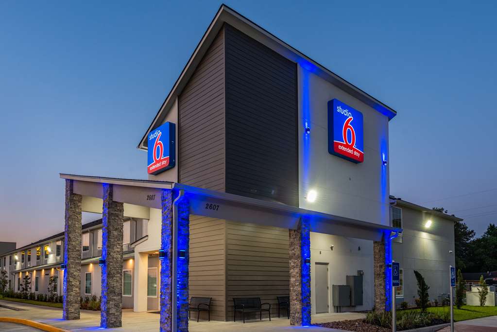 Studio 6 Lake Charles LA - photo 4