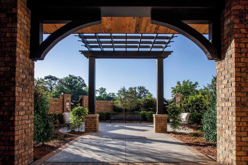 Courtyard by Marriott Thomasville Downtown - photo 19