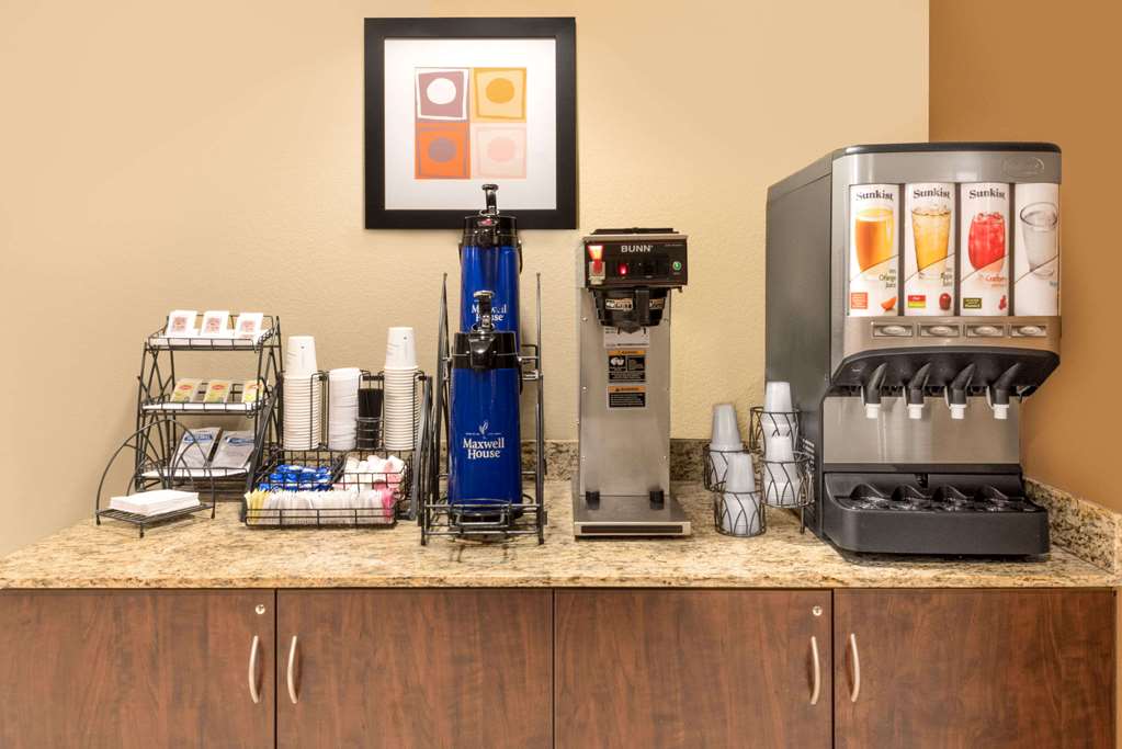 Microtel Inn & Suites By Wyndham Midland - photo 13