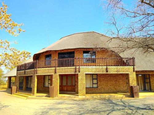 Zebula Golf and Wildlife Estate Njala Crossing Pax 13 Moi Signature Luxury villa — 4-Star Luxury Hotel in Bela Bela, South Africa