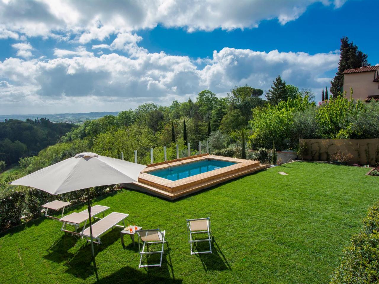 Apartment Cinzia by Interhome — 4-Star Luxury Hotel in Santa Maria A Monte, Italy