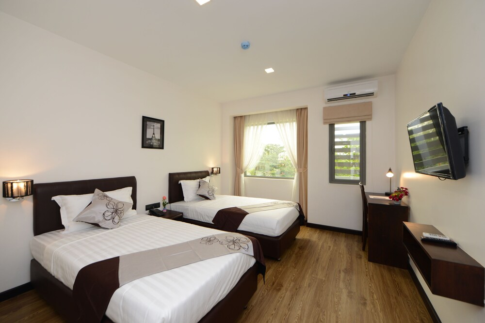 Hotel Lexus Yangon in Yangon, Myanmar