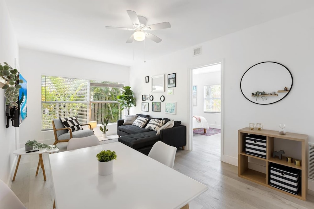 Charming 2 Bedroom Apartment in Victoria Park — 4-Star Luxury Hotel in Fort Lauderdale, United States