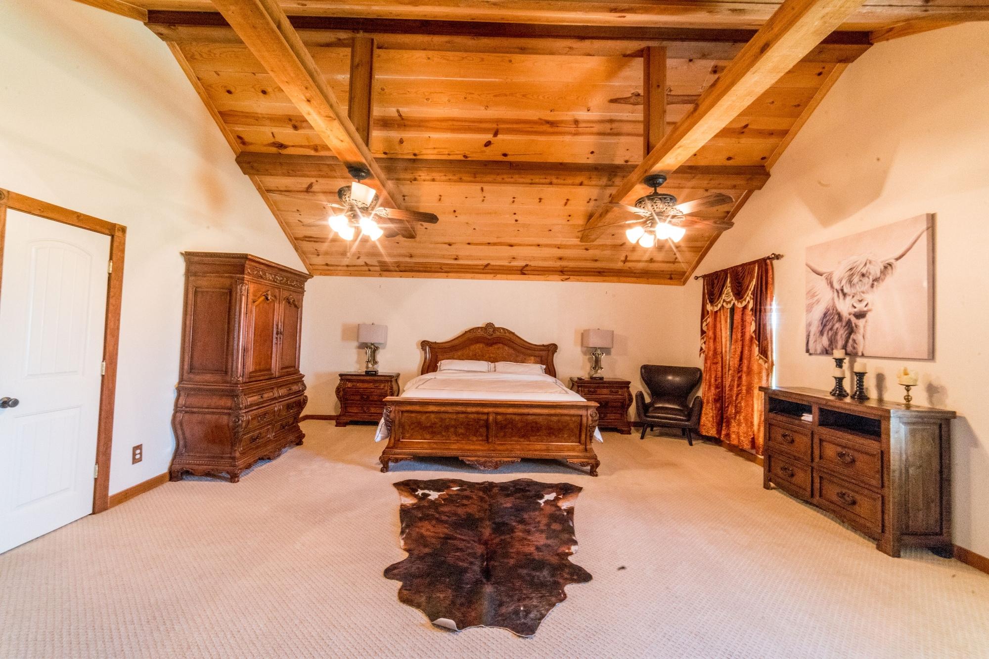 Queen and Duke Cottage - carbon neutral hotel in Alvord